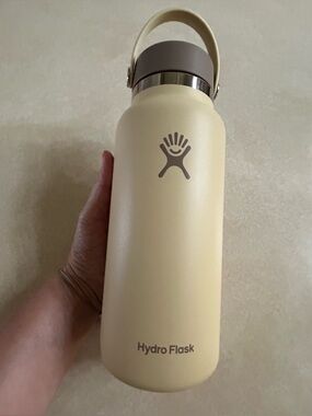 Hydro Flask 32 oz Whole Foods Exclusive Beech